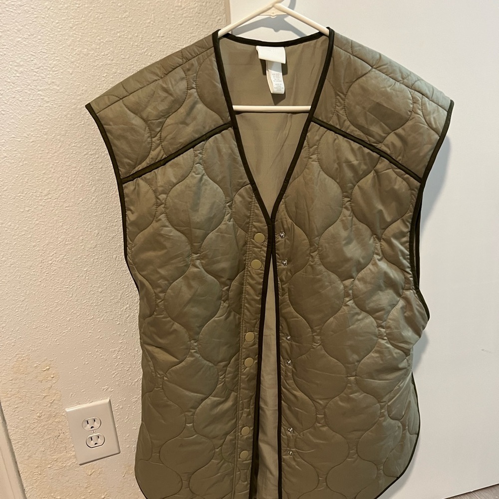 H&M Olive Green Quilted Vest
